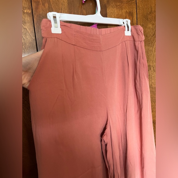 High waisted wide legged pants - Picture 3 of 3